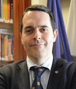 Prof André Azevedo Alves headshot